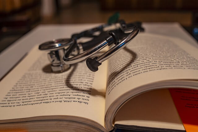 변비 치료에서 락툴로스와 PEG 제제의 차이 이해하기