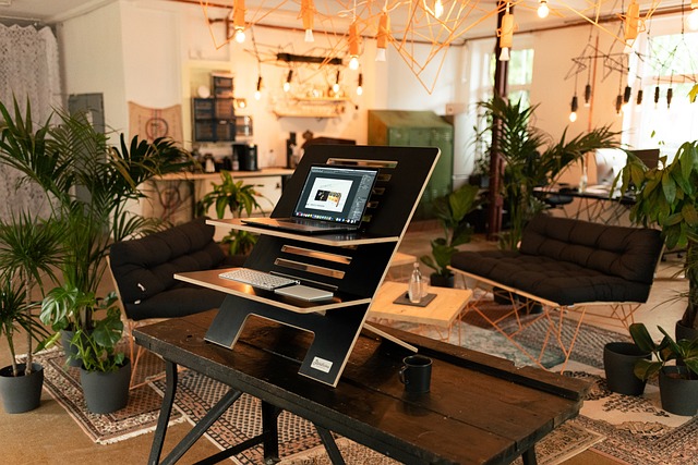 반도체 검사원의 클린룸 장시간 근무와 피부 건조 관리 현실적으로 해결하는 방법